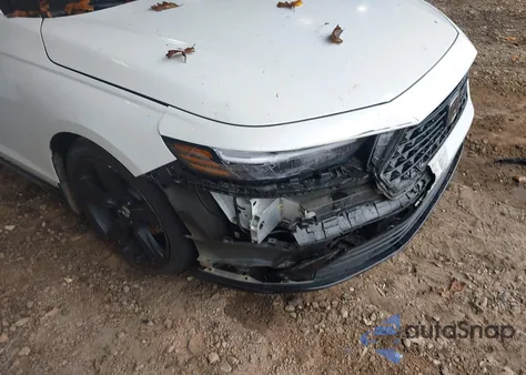 2023 Honda Accord Hybrid Sport-L z USA, uszkodzony, nr VIN 1HGCY2F71PA049168